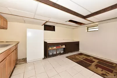 916 Center Drive, Franklin Square, NY 11010 - Photo 21