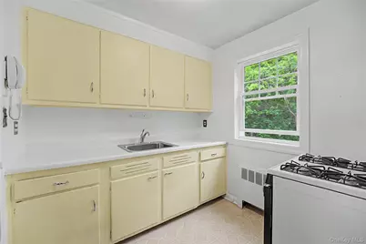 226-29 Kingsbury Avenue #B, Bayside, NY 11364 - Photo 11