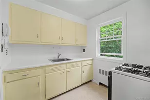 226-29 Kingsbury Ave, Bayside, NY 11364 - Photo 11