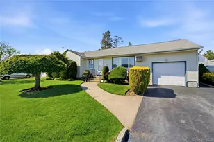 3 Lenore Ave, Hicksville, NY 11801 - Photo 3