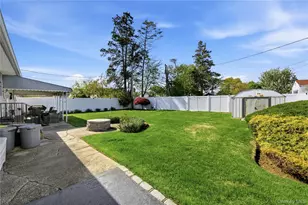 3 Lenore Ave, Hicksville, NY 11801 - Photo 25