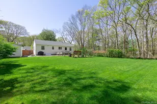 17 Biltmore Dr, Mastic Beach, NY 11951 - Photo 27