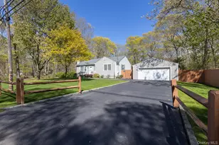 17 Biltmore Dr, Mastic Beach, NY 11951 - Photo 5