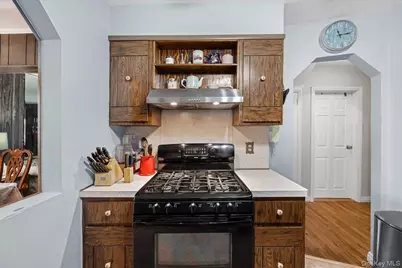 113 6th Street, New Hyde Park, NY 11040 - Photo 7
