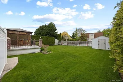 113 6th Street, New Hyde Park, NY 11040 - Photo 23