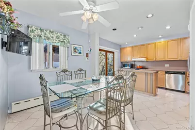 119-20 9th Avenue, College Point, NY 11356 - Photo 3
