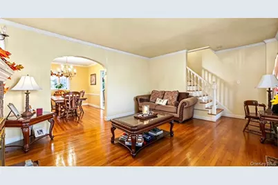 119-20 9th Avenue, College Point, NY 11356 - Photo 5