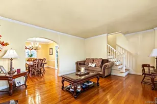119-20 9th Ave, College Point, NY 11356 - Photo 5