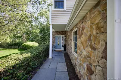 1 Preserve Court, White Plains, NY 10607 - Photo 3