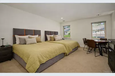 1 Preserve Court, White Plains, NY 10607 - Photo 27