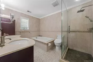 24002 Oak Park Dr, Little Neck, NY 11362 - Photo 17