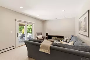 16 Amherst Ln, Smithtown, NY 11787 - Photo 13