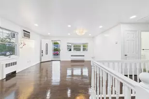 9 Ferndale Dr, Hicksville, NY 11801 - Photo 7