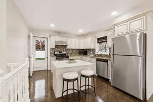 9 Ferndale Dr, Hicksville, NY 11801 - Photo 11