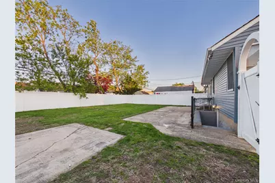 9 Ferndale Drive, Hicksville, NY 11801 - Photo 31