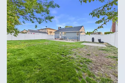 9 Ferndale Drive, Hicksville, NY 11801 - Photo 33