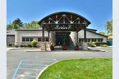 120 Estate Drive, Jericho, NY 11753 - Photo 29