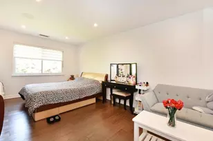 120 Estate Dr, Jericho, NY 11753 - Photo 23