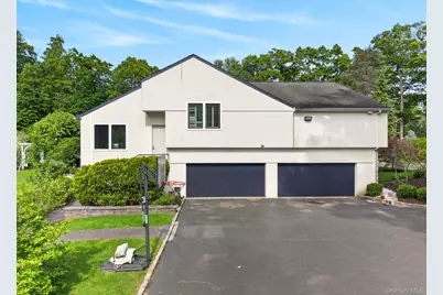 80 Tall Oak Crescent, Syosset, NY 11791 - Photo 23