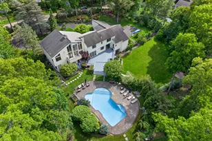 80 Tall Oak Crescent, Syosset, NY 11791 - Photo 25