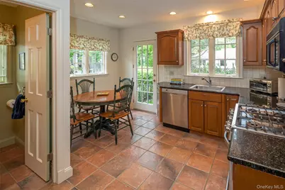 147 Ridgeway Street, Mount Vernon, NY 10552 - Photo 7