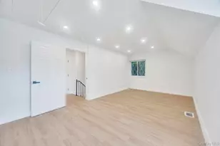 6 Amesworth Ct, Middle Island, NY 11953 - Photo 25
