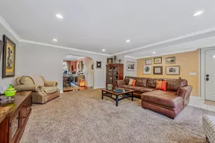 193 Dix Hills Rd, Dix Hills, NY 11746 - Photo 5