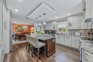193 Dix Hills Rd, Dix Hills, NY 11746 - Photo 11
