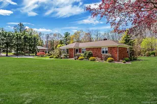 193 Dix Hills Rd, Dix Hills, NY 11746 - Photo 37