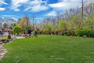 193 Dix Hills Rd, Dix Hills, NY 11746 - Photo 39