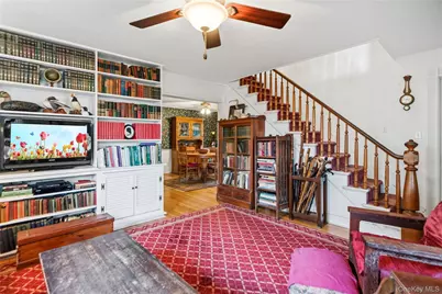 101 Jayne Avenue, Patchogue, NY 11772 - Photo 5