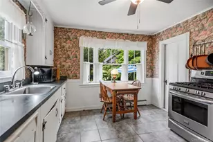 101 Jayne Ave, Patchogue, NY 11772 - Photo 13