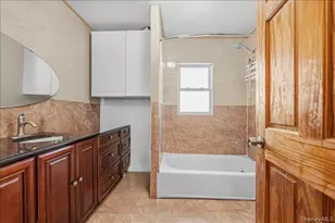 109 Gordon Ave, Westbury, NY 11590 - Photo 7