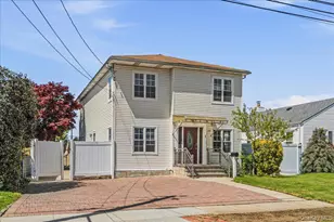 109 Gordon Ave, Westbury, NY 11590 - Photo 3