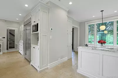 7 Forest Circle, New Rochelle, NY 10804 - Photo 15