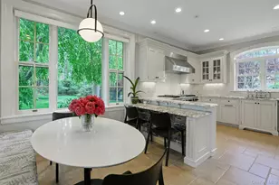 7 Forest Cir, New Rochelle, NY 10804 - Photo 11