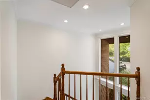 41 E View Ct, Jericho, NY 11753 - Photo 21