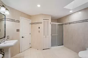 41 E View Ct, Jericho, NY 11753 - Photo 25