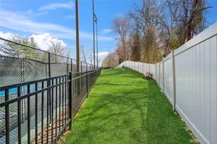 41 E View Ct, Jericho, NY 11753 - Photo 41