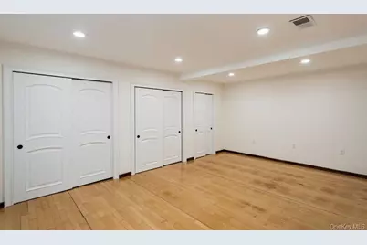 41 E View Court, Jericho, NY 11753 - Photo 11