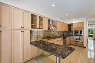 41 E View Ct, Jericho, NY 11753 - Photo 17