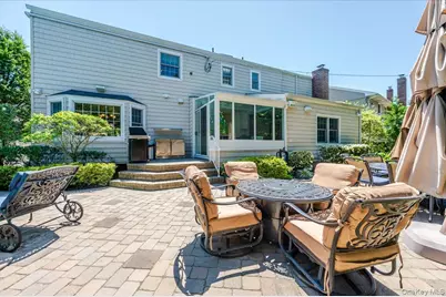 2539 Bradley Court, Merrick, NY 11566 - Photo 33
