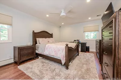 2539 Bradley Court, Merrick, NY 11566 - Photo 19