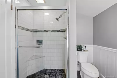 2459 Woodland Avenue, Wantagh, NY 11793 - Photo 29