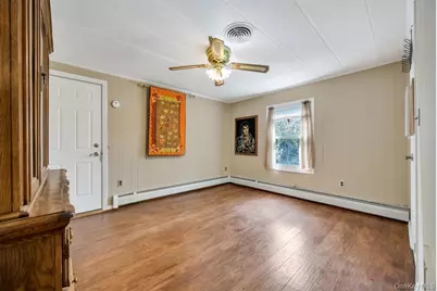 1407 Middle #45, Calverton, NY 11933 - Photo 25