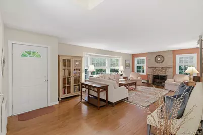 8 Prospect Avenue, Garden City, NY 11530 - Photo 9