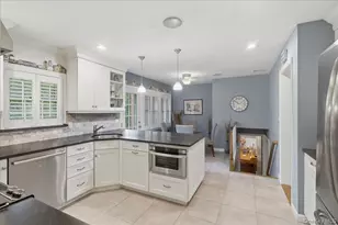 8 Prospect Ave, Garden City, NY 11530 - Photo 13