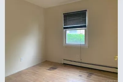 2 Vanata Court, Hempstead, NY 11550 - Photo 11