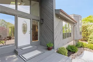 105 Nadia Ct, Port Jefferson, NY 11777 - Photo 3