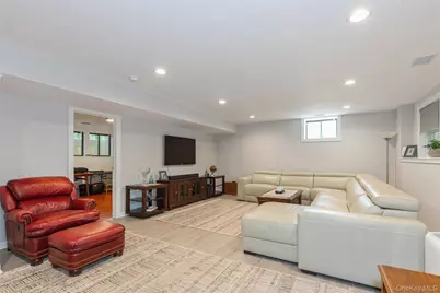 105 Nadia Court, Port Jefferson, NY 11777 - Photo 25